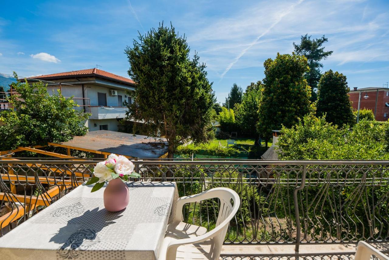 Casa Violetta Bed & Breakfast Marina di Massa Eksteriør billede